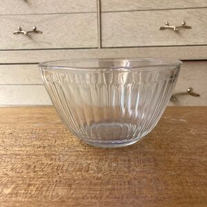 Pyrex 5.5" Clear Ribbed Small Mixing Bowl 3 Cup 750 ml  # 7401-S great vintage